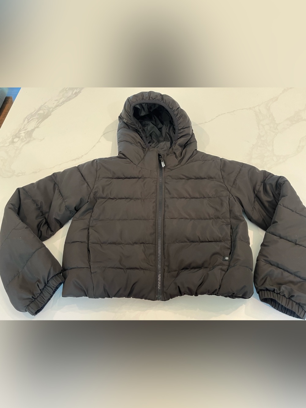 Athleta Girls' Black Puffer Jacket with Hood Size 10 EUC.